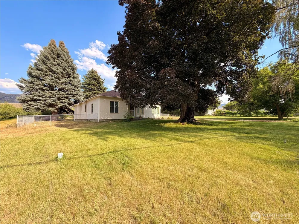 31644 Hwy 97 Tonasket, WA 98855