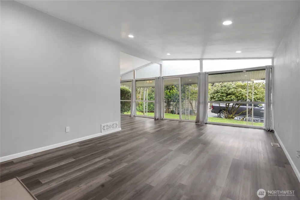 10524 43rd Street Ct E Edgewood, WA 98372