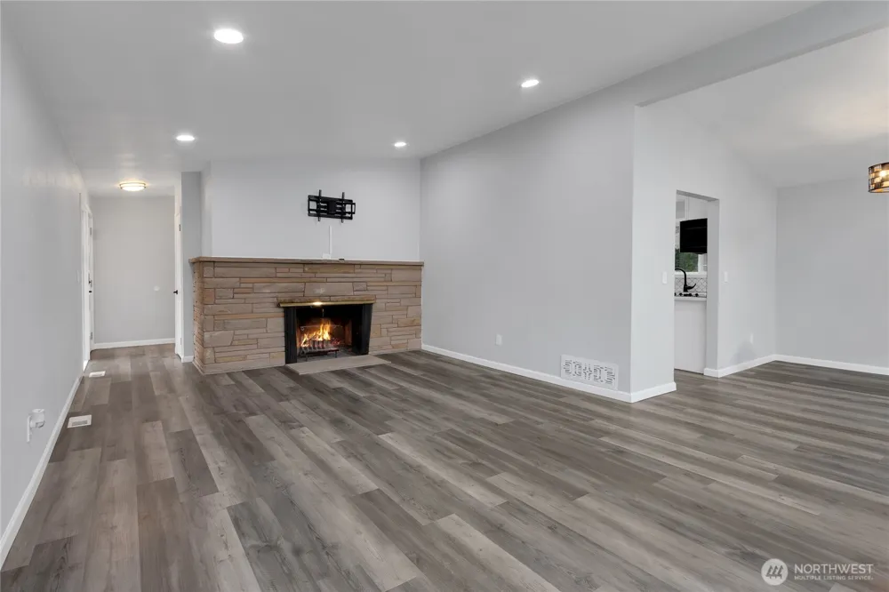 10524 43rd Street Ct E Edgewood, WA 98372