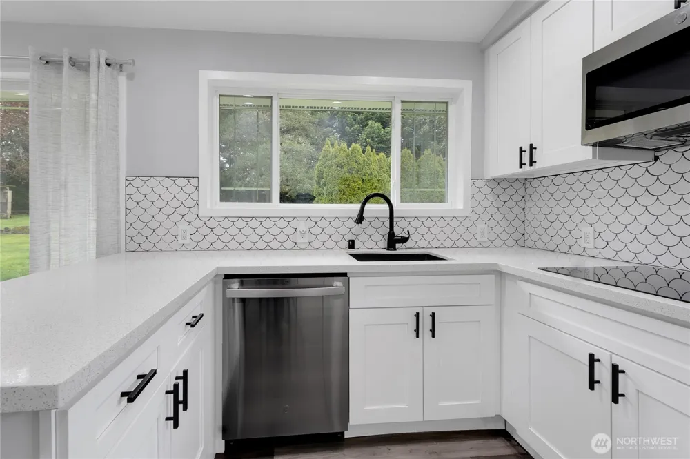 10524 43rd Street Ct E Edgewood, WA 98372