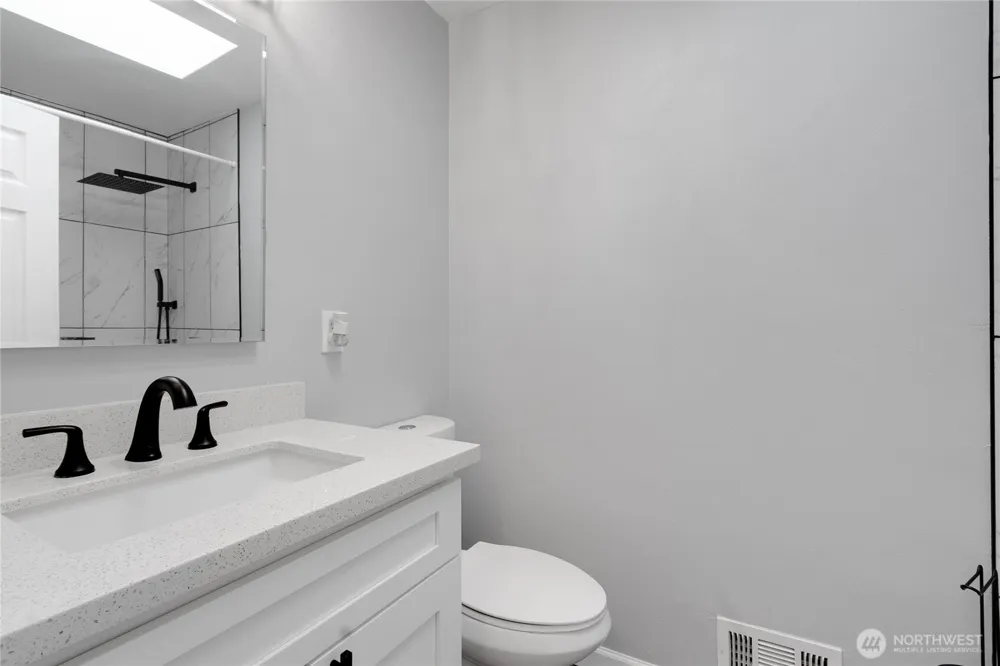 10524 43rd Street Ct E Edgewood, WA 98372