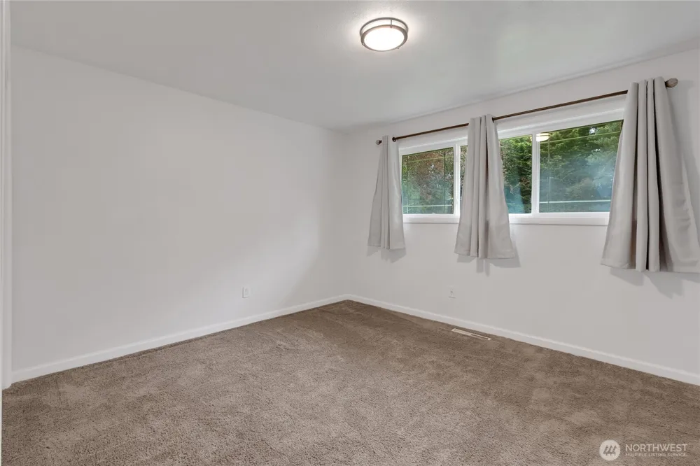 10524 43rd Street Ct E Edgewood, WA 98372
