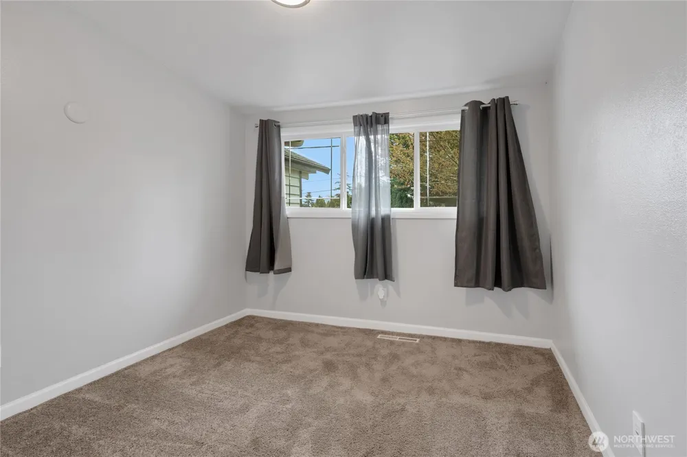 10524 43rd Street Ct E Edgewood, WA 98372