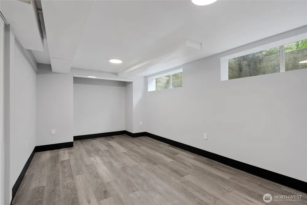 10524 43rd Street Ct E Edgewood, WA 98372