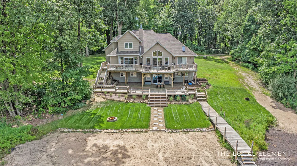 7805 Cougar Drive Prairieville Township, MI 49046