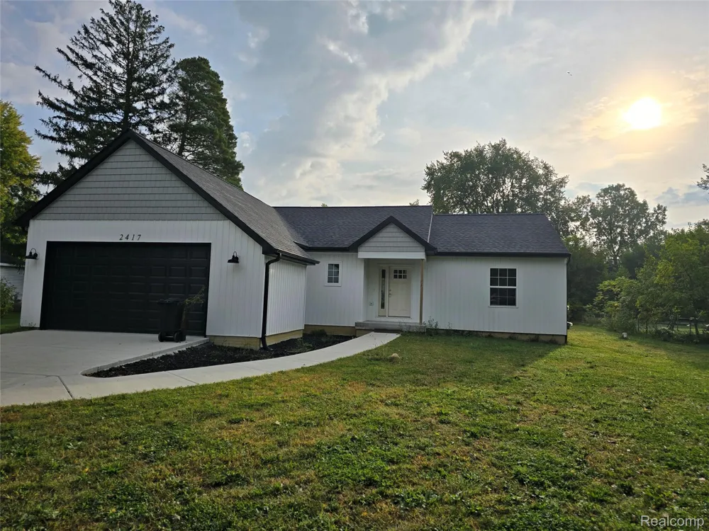 2417 EUGENE STREET Burton City, MI 48519