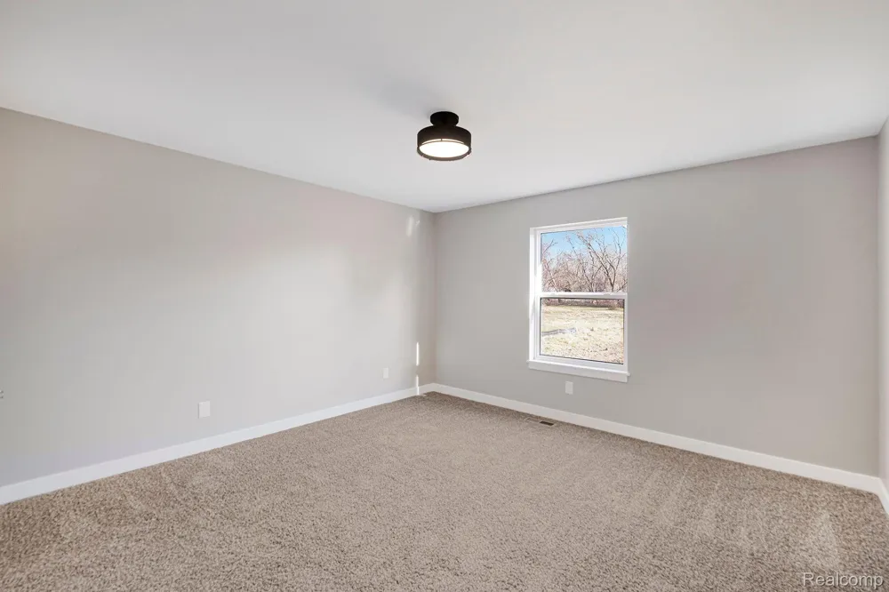 2417 EUGENE STREET Burton City, MI 48519