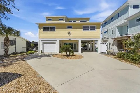 220 MOCKINGBIRD STREET