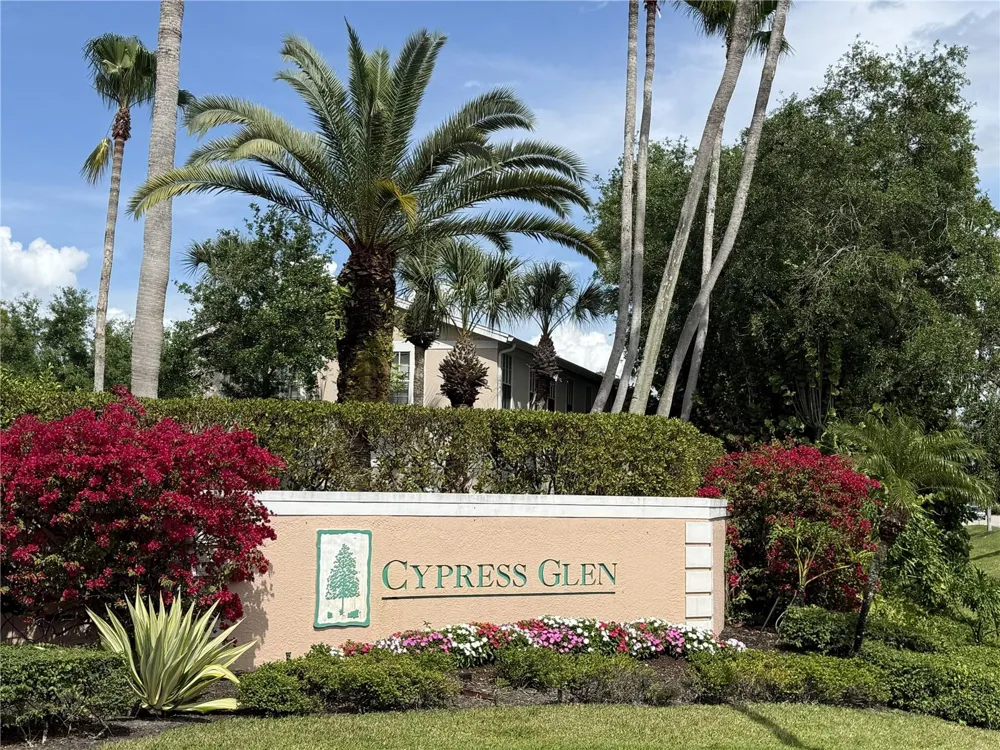 3304 LISA LANE #102 Naples, FL 34109
