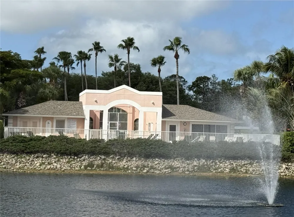 3304 LISA LANE #102 Naples, FL 34109