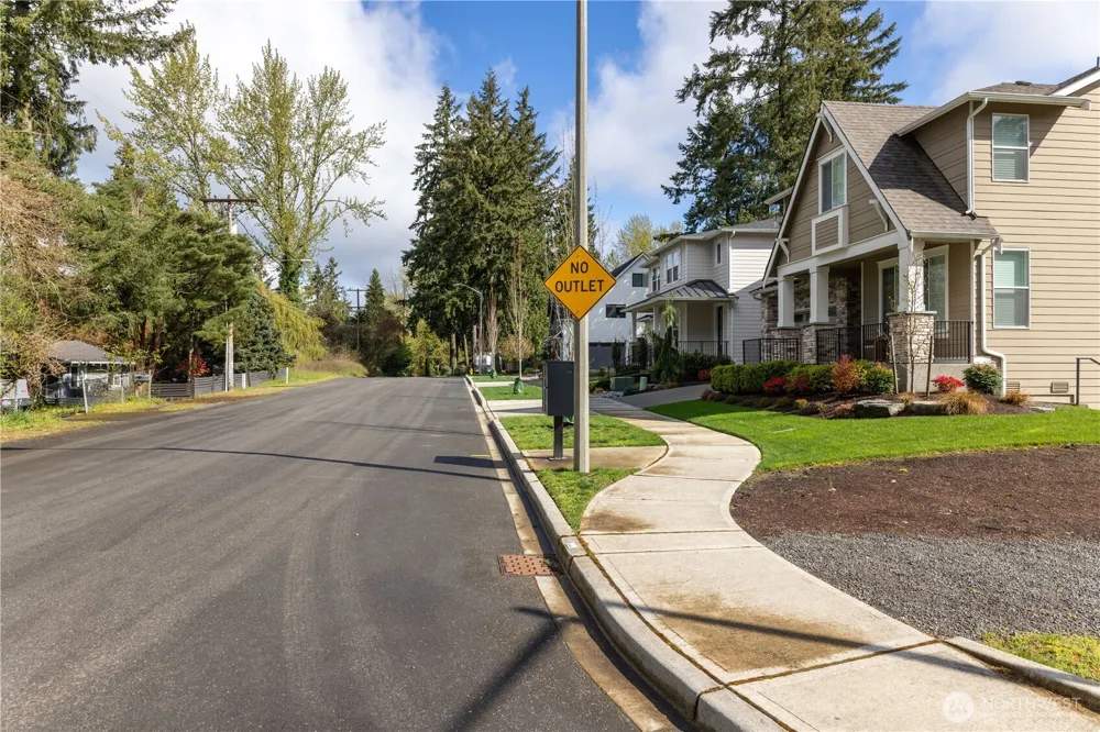 8213 118th Avenue SE Newcastle, WA 98056