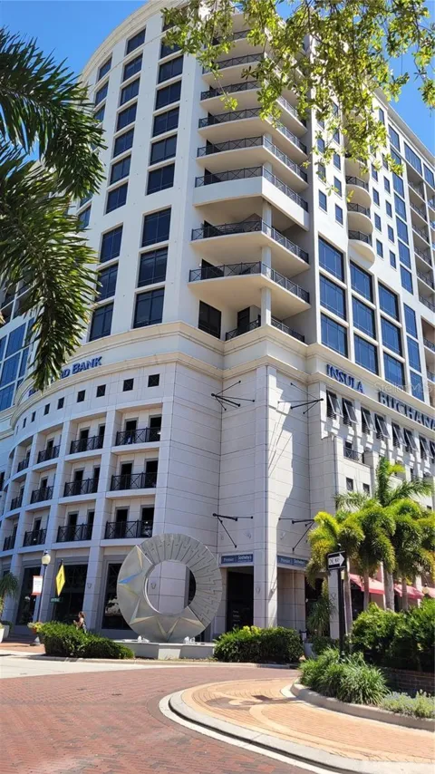50 CENTRAL AVENUE #15B