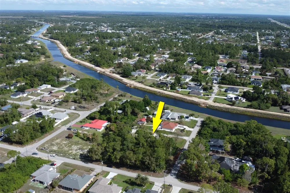 1103 DOROTHY AVENUE Lehigh Acres, FL 33971