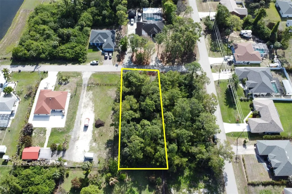 1103 DOROTHY AVENUE Lehigh Acres, FL 33971