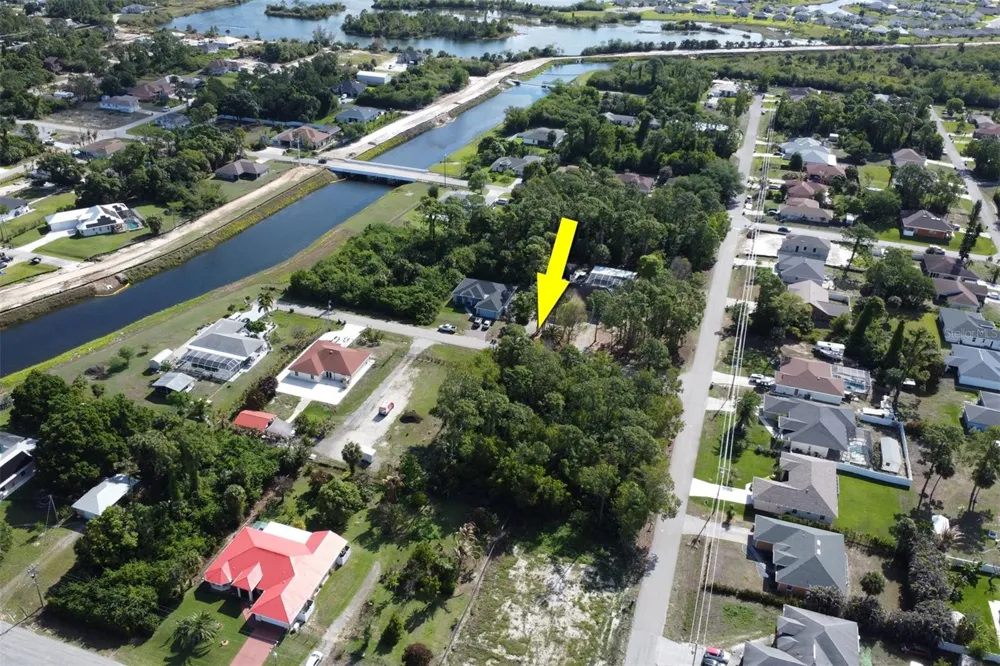 1103 DOROTHY AVENUE Lehigh Acres, FL 33971