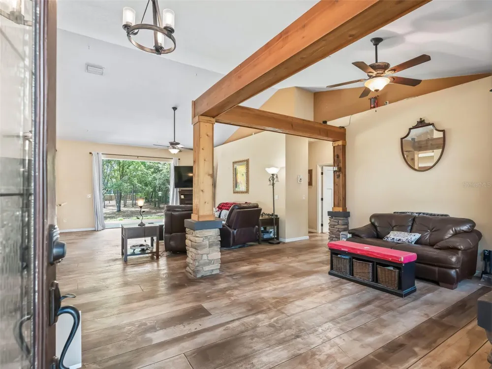 2187 COUNTY ROAD 243C Wildwood, FL 34785