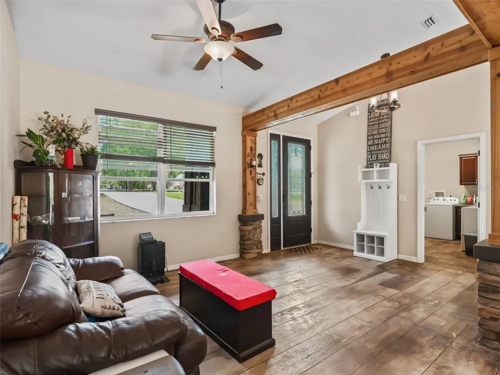 2187 COUNTY ROAD 243C Wildwood, FL 34785
