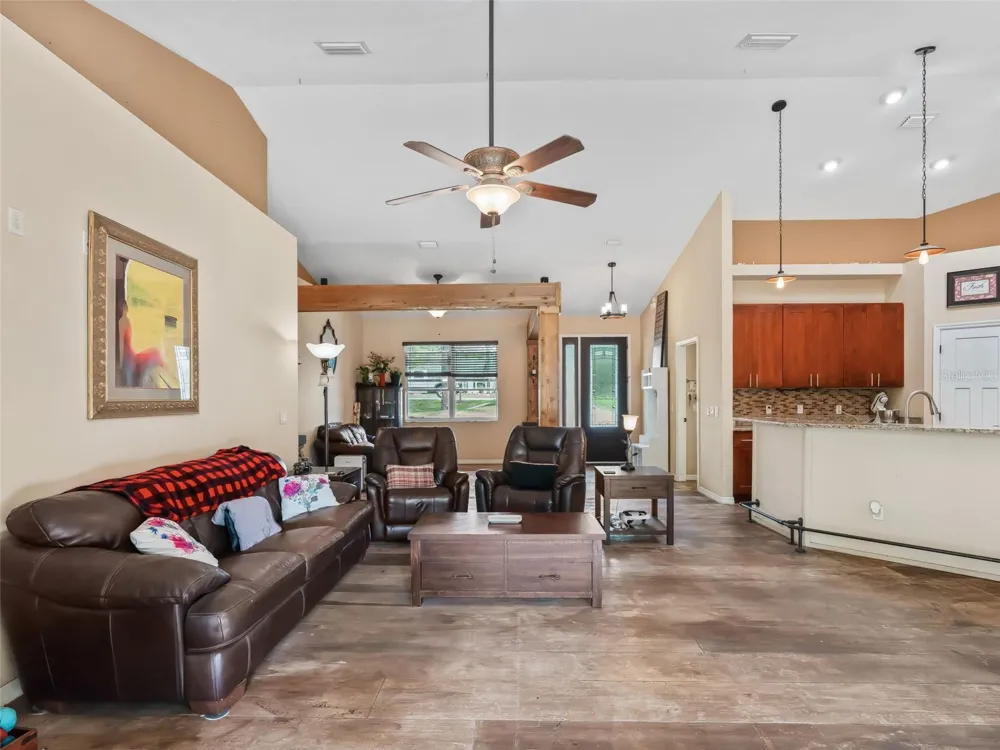 2187 COUNTY ROAD 243C Wildwood, FL 34785