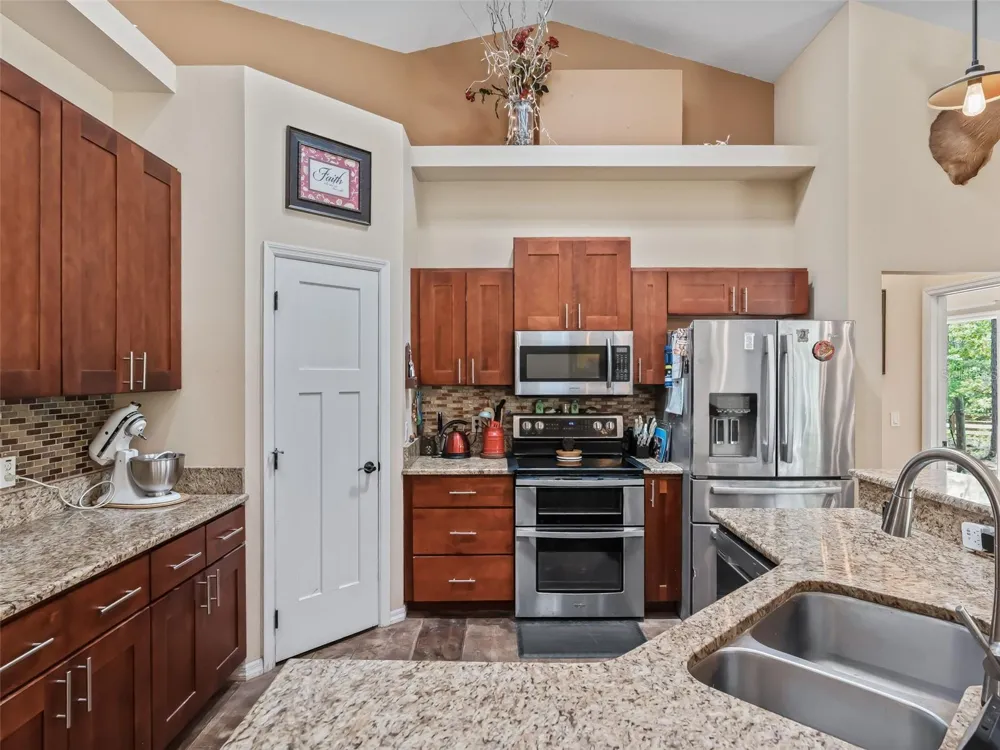 2187 COUNTY ROAD 243C Wildwood, FL 34785