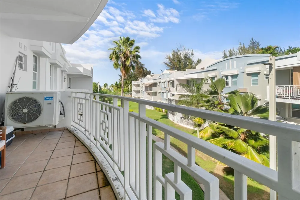 1 OCEAN POINT #2603 Loiza, PR 00772