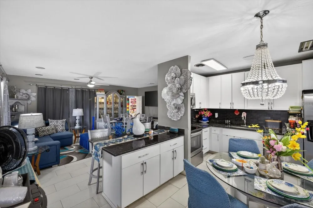 611 BRADFORD AVENUE Tampa, FL 33609