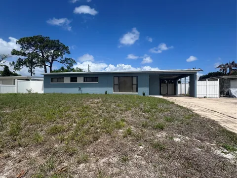 1044 CYPRESS LANE