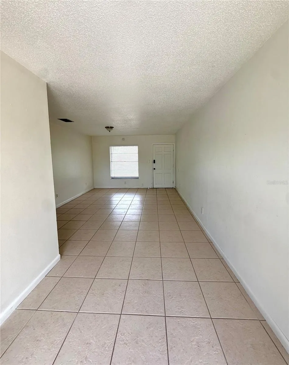 2800 E 113TH AVENUE #212 Tampa, FL 33612