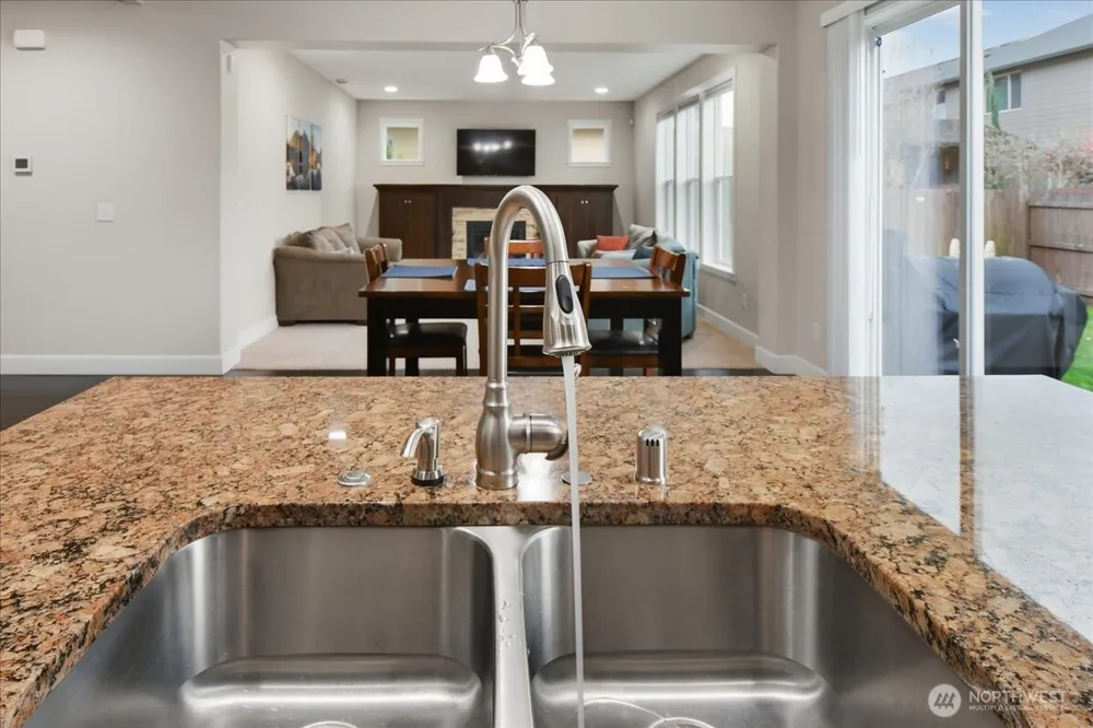 10512 NE 156th Avenue Vancouver, WA 98682