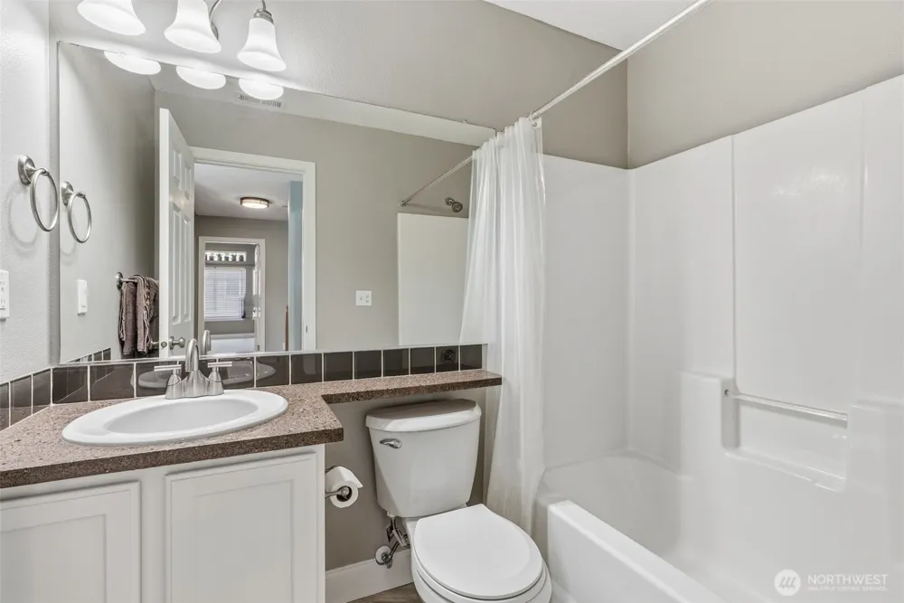 722 NW Meadow Ridge Lane Camas, WA 98607