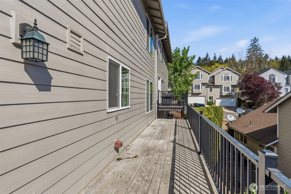 722 NW Meadow Ridge Lane Camas, WA 98607