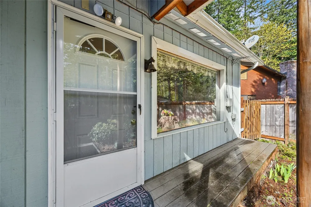 233 Mountain View Drive Packwood, WA 98361
