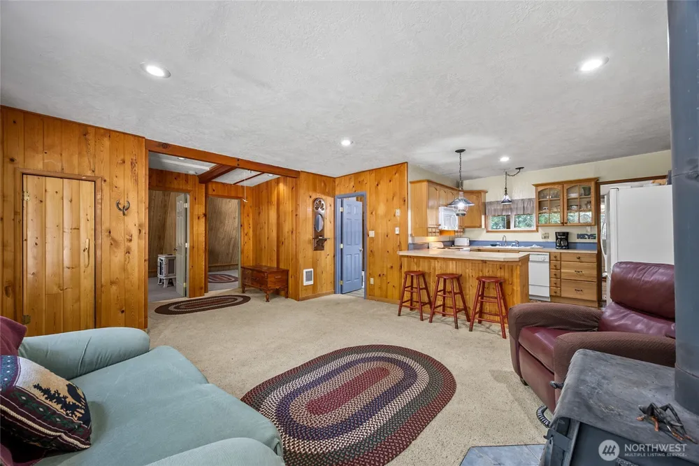 233 Mountain View Drive Packwood, WA 98361