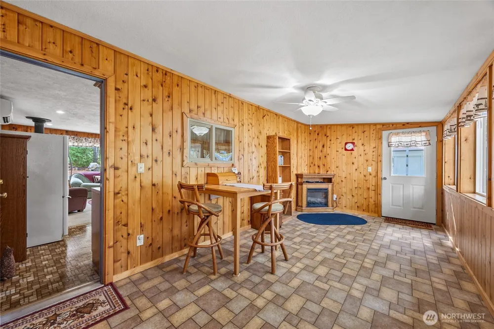 233 Mountain View Drive Packwood, WA 98361