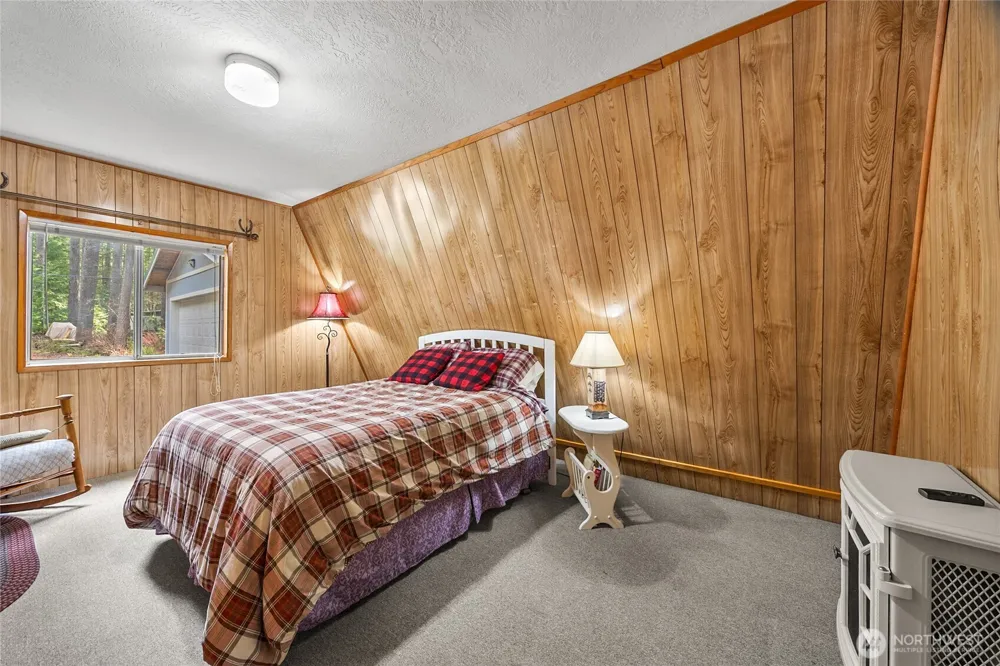 233 Mountain View Drive Packwood, WA 98361