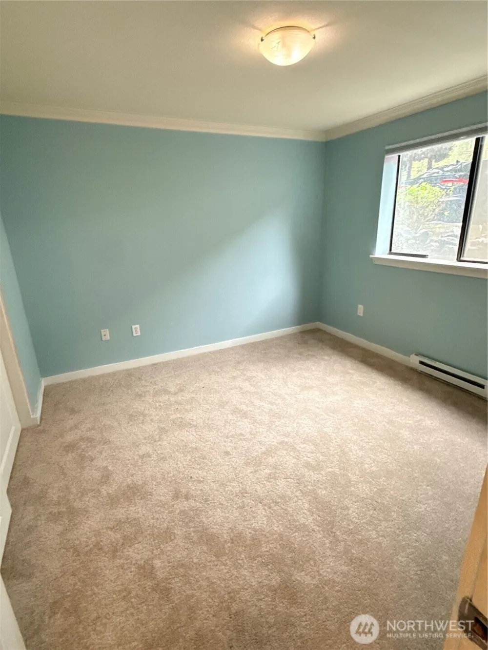 23453 16th Avenue S #A-102 Des Moines, WA 98198