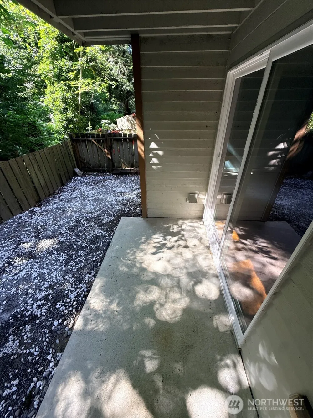 23453 16th Avenue S #A-102 Des Moines, WA 98198