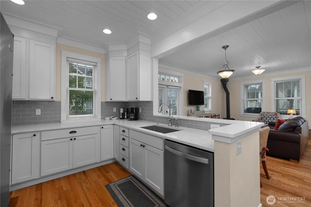 3 Float Lane Pacific Beach, WA 98571