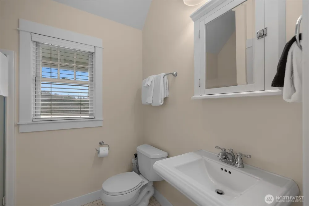 3 Float Lane Pacific Beach, WA 98571
