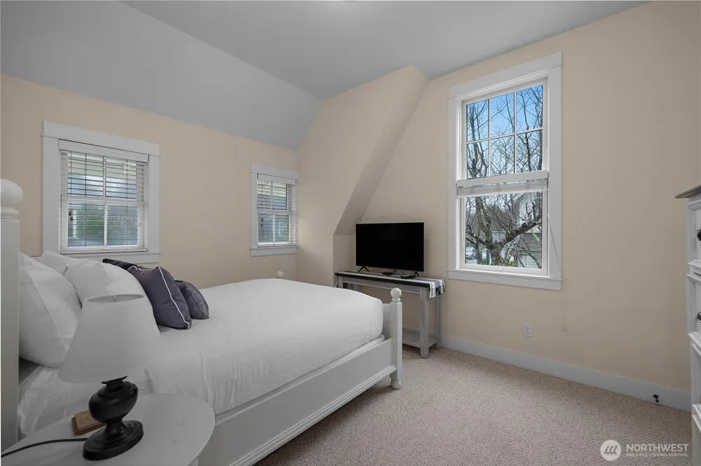 3 Float Lane Pacific Beach, WA 98571