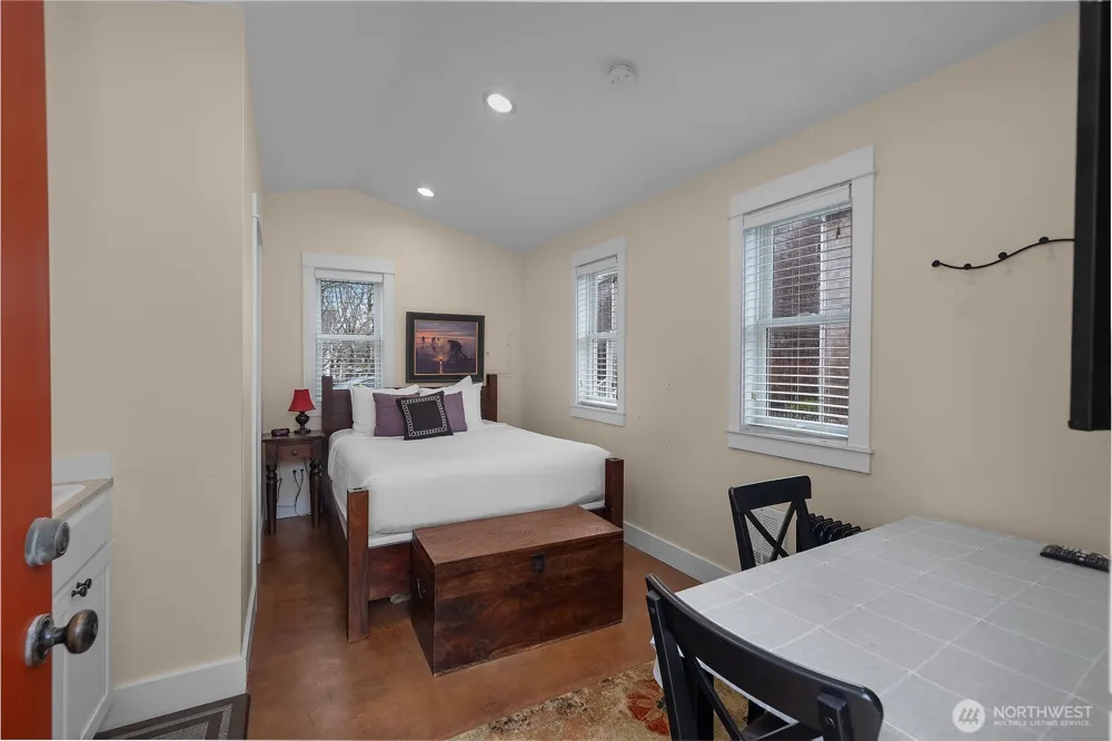 3 Float Lane Pacific Beach, WA 98571