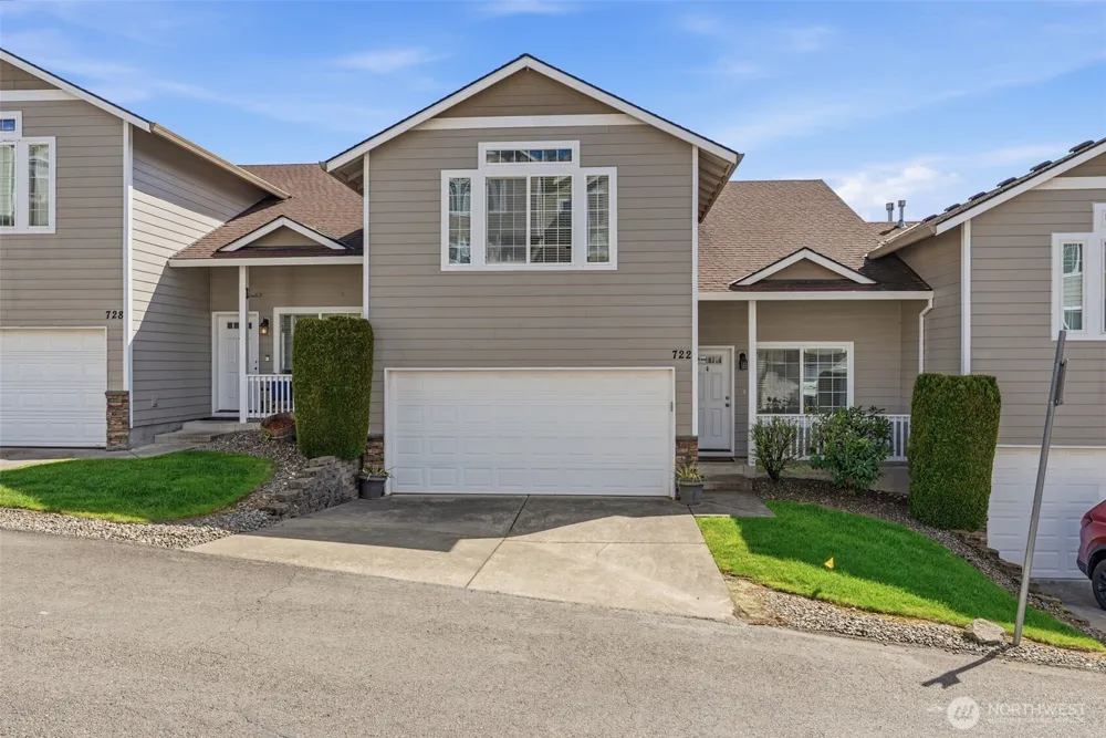 722 NW Meadow Ridge Lane Camas, WA 98607