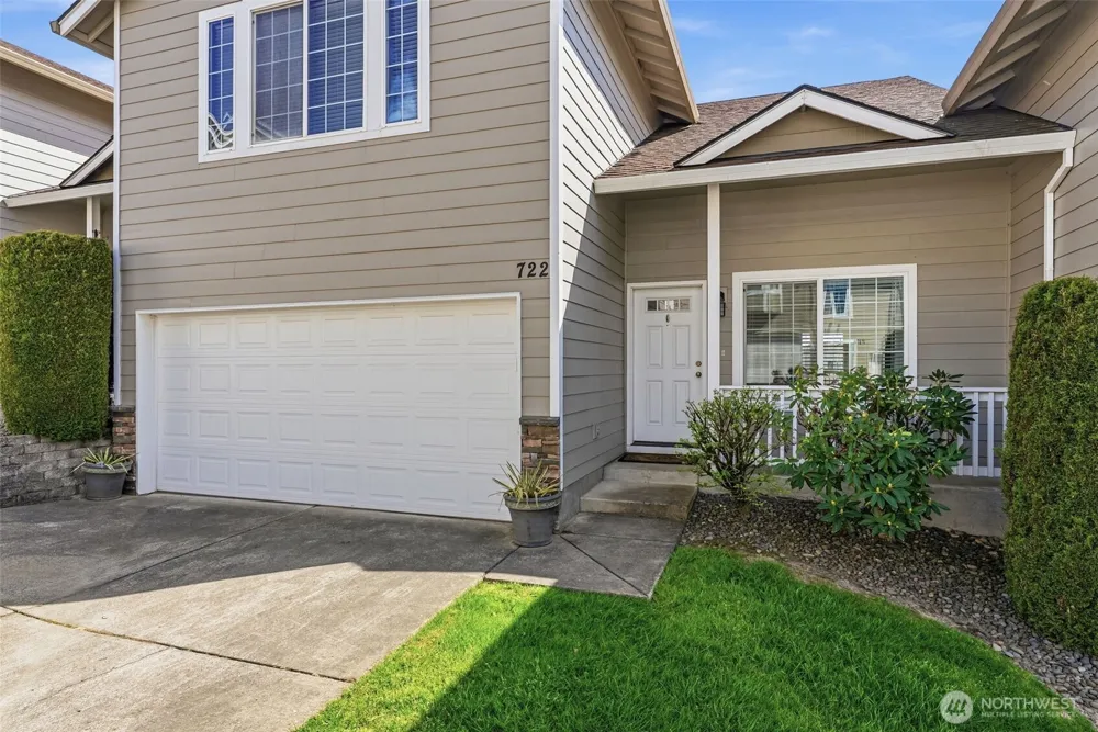 722 NW Meadow Ridge Lane Camas, WA 98607
