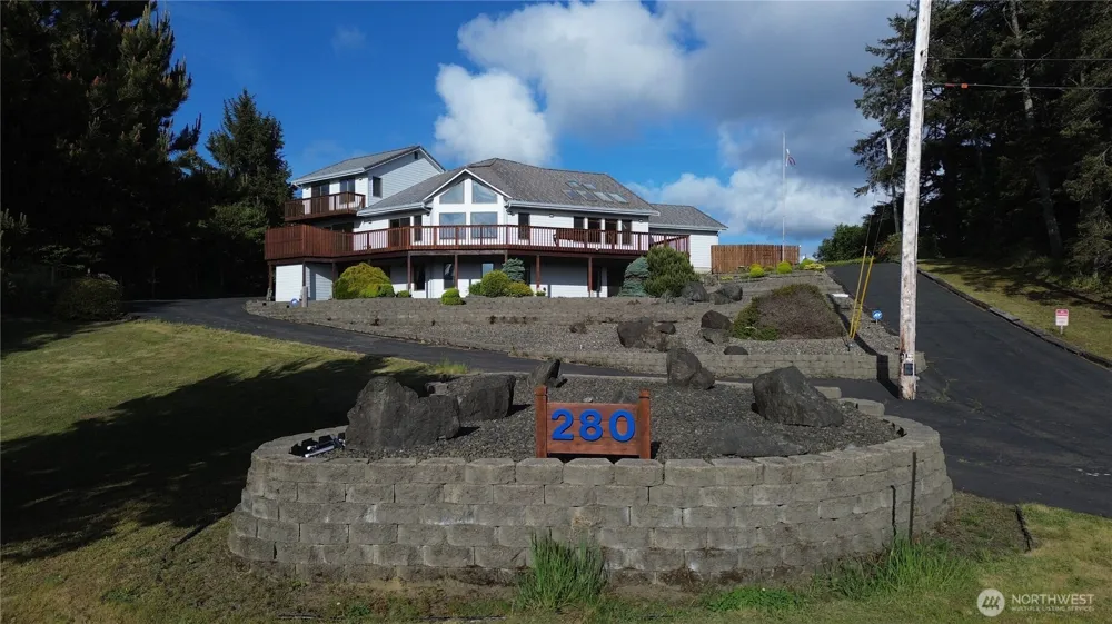 280 Surf Street Westport, WA 98595