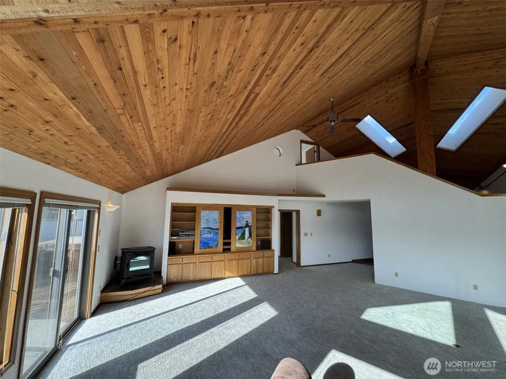280 Surf Street Westport, WA 98595