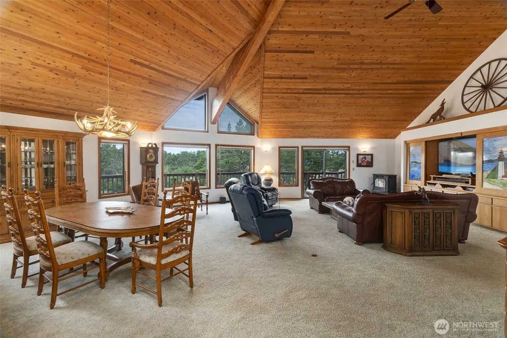 280 Surf Street Westport, WA 98595