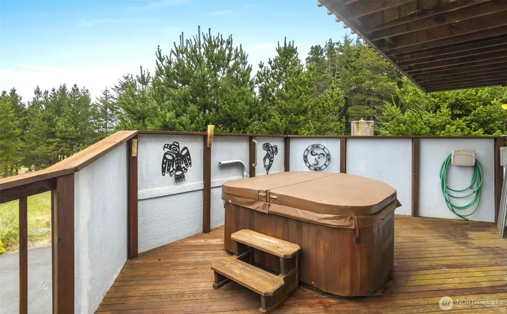 280 Surf Street Westport, WA 98595