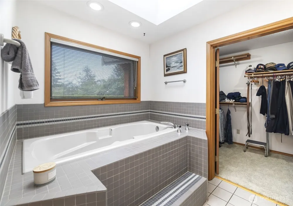 280 Surf Street Westport, WA 98595