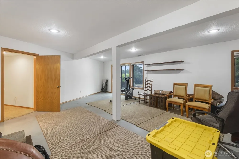 280 Surf Street Westport, WA 98595