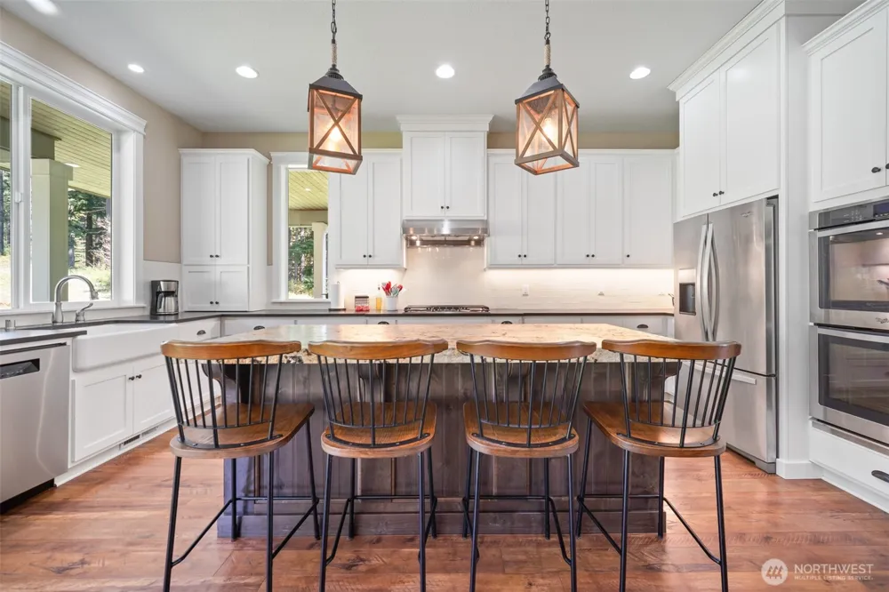 411 Five Peaks Drive Kalama, WA 98625