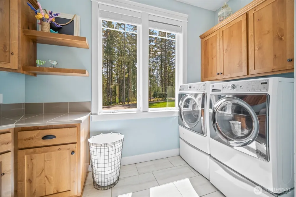 411 Five Peaks Drive Kalama, WA 98625